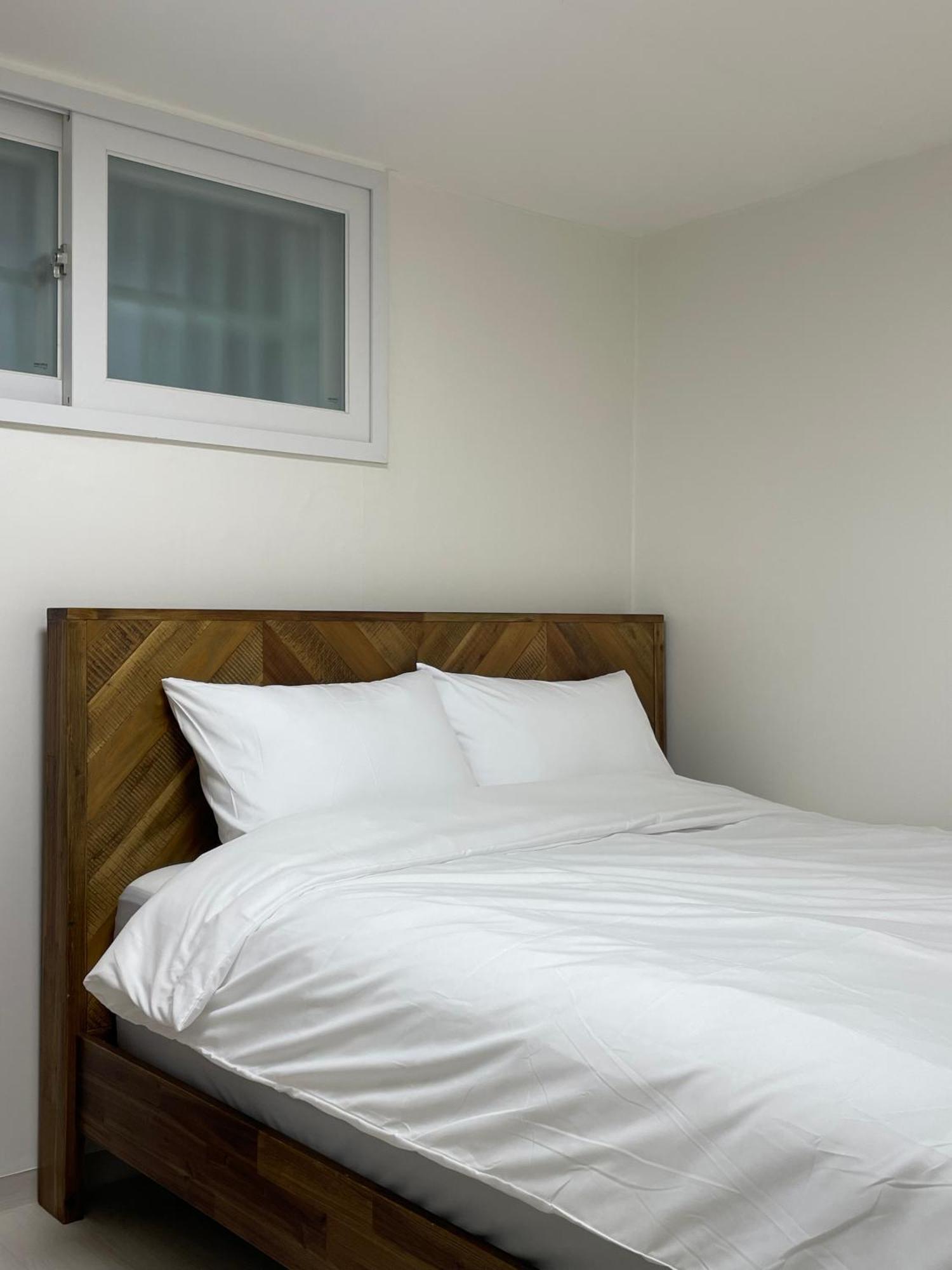 #2 Beds, 2 Staytion25 #wangsimni Comfortable 2 Cozy Apartment *