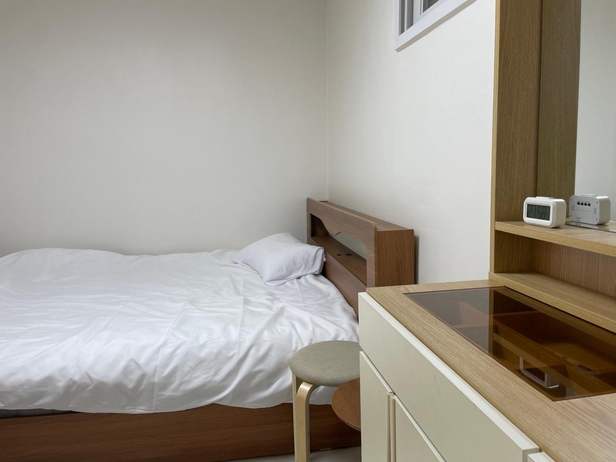 #2 Beds, 2 Staytion25 #wangsimni Comfortable 2 Cozy Apartment *