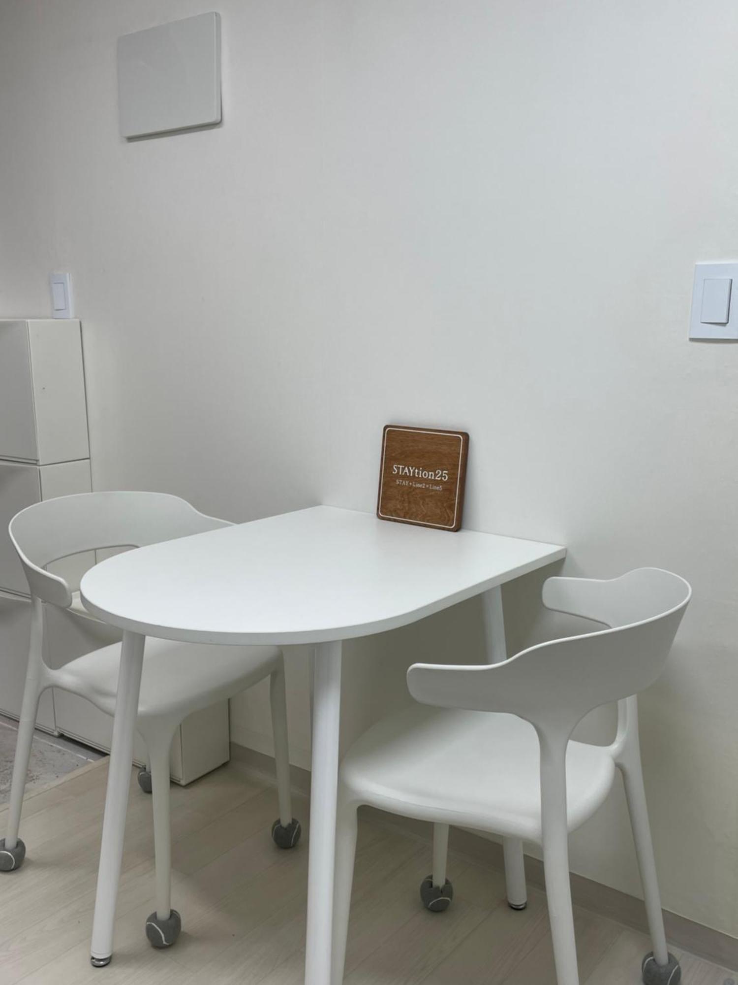 #2 Beds, 2 Staytion25 #wangsimni Comfortable 2 Cozy * Seoul