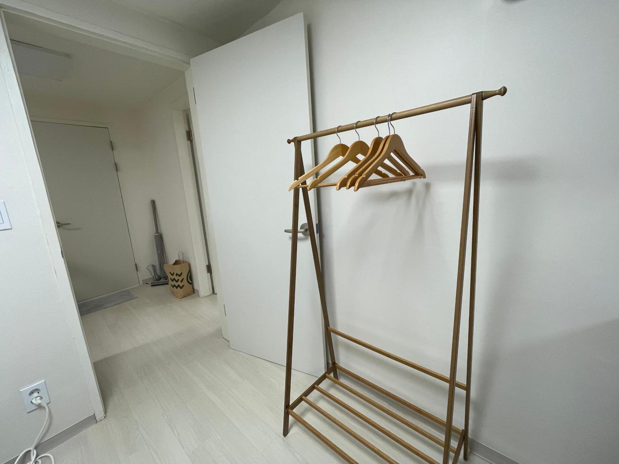 Apartment #2 Beds, 2 Staytion25 #wangsimni Comfortable 2 Cozy Seoul